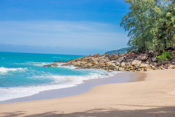 校园暴力事件成两会热议话题 代表委员有话说